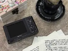 Sony Cyber-shot DSC S2000 thumbnail 2