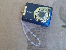 Canon PowerShot A800 (with box) thumbnail 1