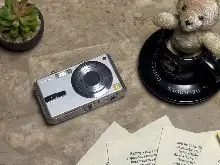 Panasonic Lumix DMC-FX7 thumbnail 1