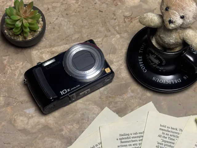 Panasonic Lumix DMC-TZ5