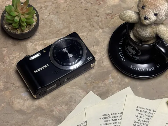 Samsung WB600