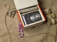 Sony Cyber-shot W810 (with box) thumbnail 2