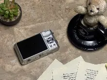 Panasonic Lumix DMC-FX7 thumbnail 2