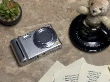 Panasonic Lumix DMC-TZ8 thumbnail 1