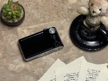 Samsung PL100 (selfie camera) thumbnail 3