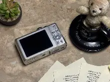 Panasonic Lumix DMC-TZ8 thumbnail 2